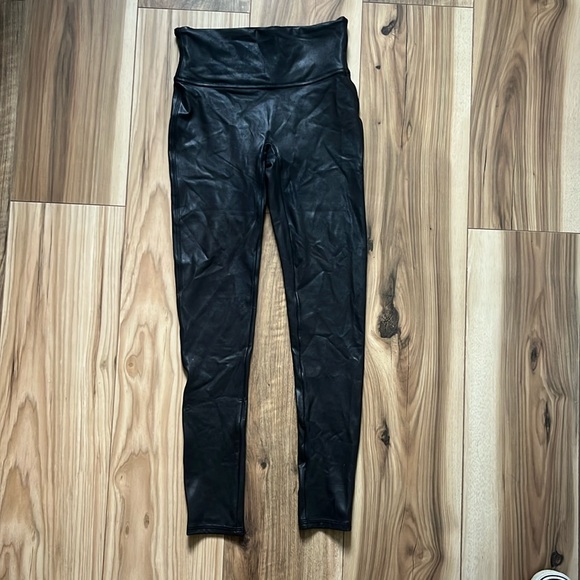 Spanx women’s size small - Picture 1 of 3